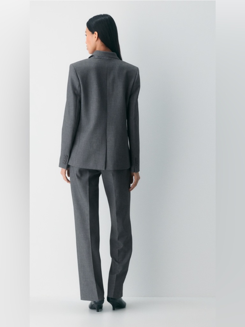 Aritzia Blazer - Picture 7 of 7